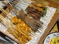 -聚串门儿·东北烧烤(信义坊店)