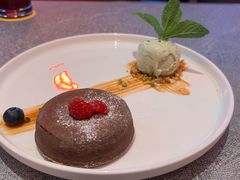 巧克力熔岩配杏仁冰淇淋-Ministry of Crab•MOC(交子大道店)