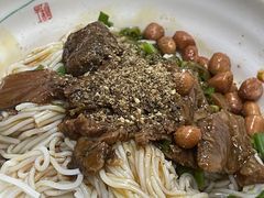 -阿阳牛腩腌面店