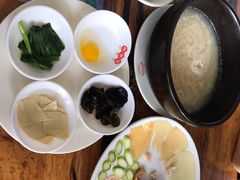 -桥香园过桥米线(国贸店)