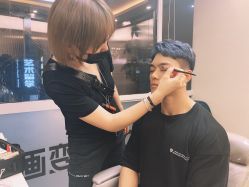 -变画·发型STUDIO