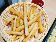 -LENBACH兰巴赫西餐啤酒坊(大连东港店)