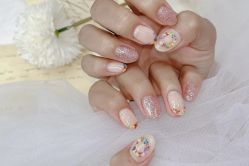 -悦指间美甲美睫