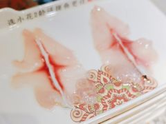 -老牌坊云南鱼豆花火锅(哈西万达店)