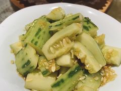 蒜泥黄瓜-红烧鱼头·杭帮菜·特色烧烤