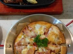 -豪客嘉族·麦尼顿西餐厅(乐福天下店)