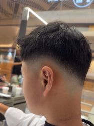 -PE SALON