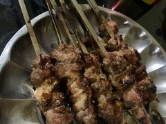 -烤肉小伙烤肉店