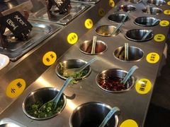 自助调料区-義聚德·清真铜锅涮羊肉·烧烤(河东店)