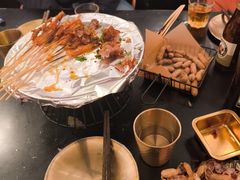 -何师烧烤Pro ·江湖川菜·小龙虾·精酿啤酒(太古里旗舰店)