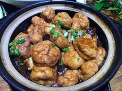 香菇鱼面筋煲-海宁煲农家菜(惠南镇店)