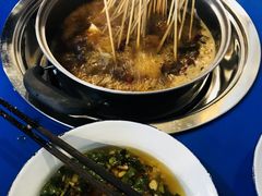 -马路边边串串香形象店(磐石路店)
