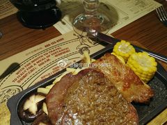 -意国小镇披萨牛排餐厅(万达广场店)