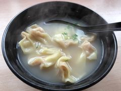 小馄饨-王家沙点心店(西康路店)