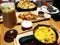 -必胜客(百联又一城店)