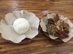 -Warung Babi Guling Ibu Oka 3