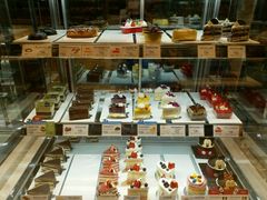 面包甜点陈列柜-巴黎贝甜(常德路店)