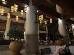 -亚龙湾喜来登·美景台大堂吧