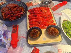 -肥肥虾庄·金牌油焖大虾(杨园滨江时代walk店)