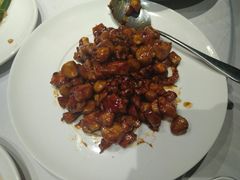酱爆桃仁鸡丁-京味斋·北京烤鸭(北京南站洋桥店)