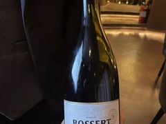 -wineapp葡萄酒餐吧(外滩金融中心店)