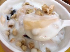水果麦片酸奶-嗨皮儿·现蒸面皮(抄纸巷店)