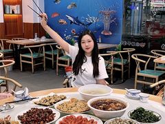 -四川小胡子海鲜(丁村万人海鲜广场店)