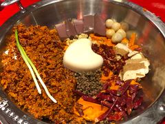 谭血鸭红锅底-谭鸭血老火锅(漳州路店)