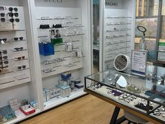 -优视觉视光中心•青少年近视防控(新世界中心写字楼店)