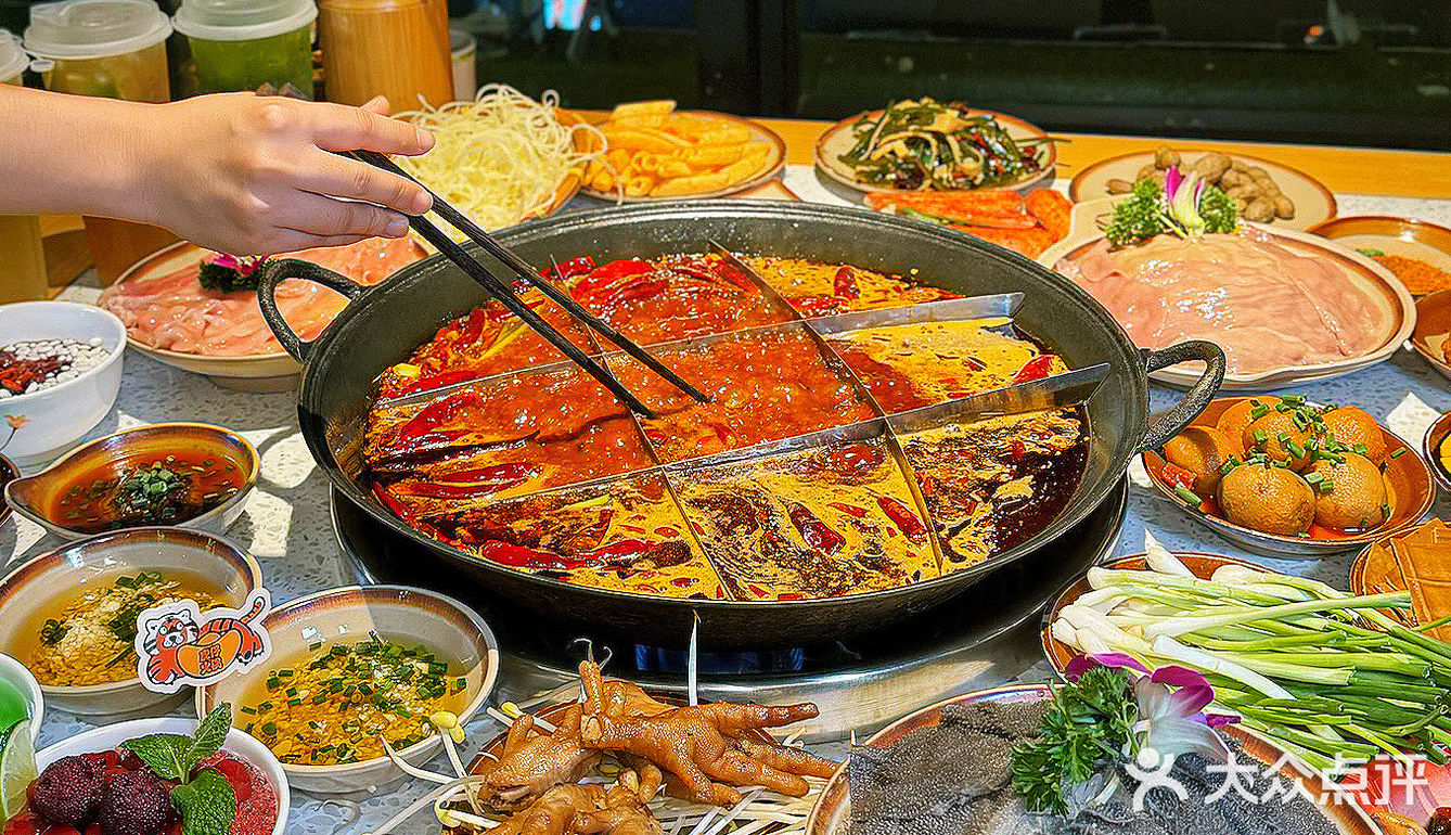 国庆去重庆！感受氛围火锅的底蕴！