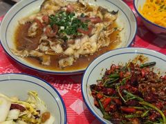 -荆九爷爆炒桥头三嫩(云南北路店)