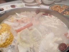 -三人行骨头王火锅(长寿店)