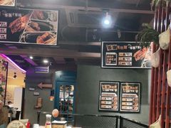大堂-喝丢一只鞋海鲜烧烤·海肠捞饭(东关街店)