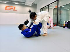 -EFL巴西柔术·综合格斗·泰拳·少儿体能训练(虹桥德必馆)