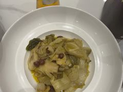 -新丁香海鲜酒店(银海商贸城店)