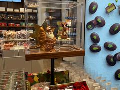 -Laderach 莱德拉(上海环贸iapm店)