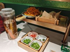 -粤小煲鲜汤猪肚鸡(丹尼斯二天地店)