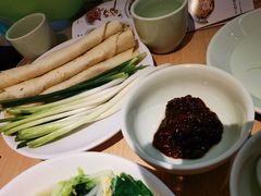 大葱卷饼-吕氏疙瘩汤·新派鲁菜(欢乐汇店)