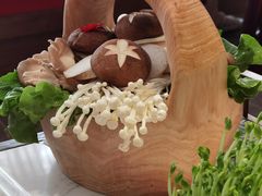 -捞神煲汤火锅(湖滨商业街店)