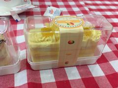-红宝石·鲜奶小方·海派西点房(南丹店)