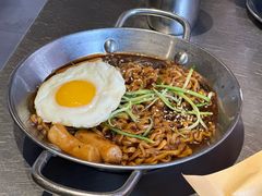 炸酱拉面-富乐满韩国正宗炸鸡韩国料理(虹泉路店)