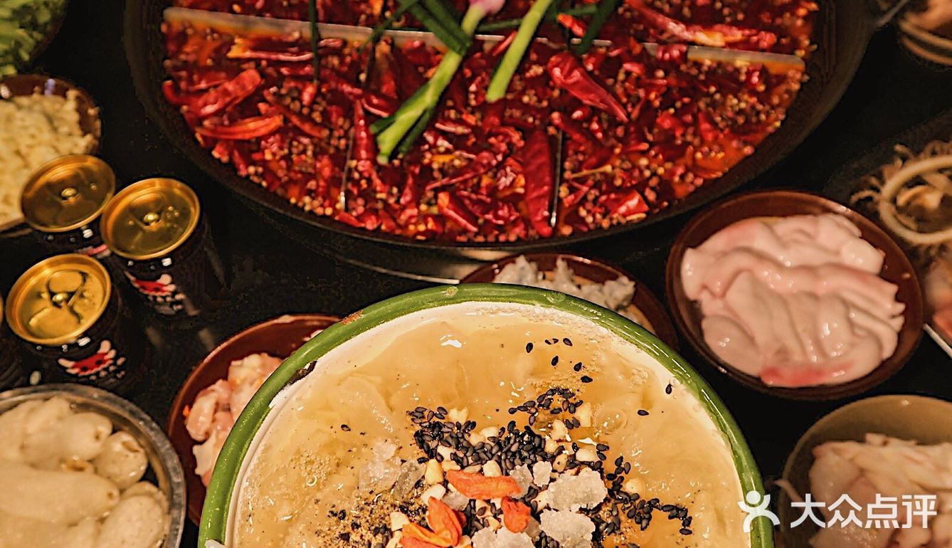 重庆|老巷子居然吃到一头牛 这家火锅绝了！