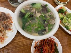 -怡妮新疆风味餐厅(东江湾路店)