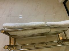 -南宁世纪君悦大酒店(青秀万达滨湖路地铁站店)