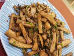 茴香杏鲍菇-赵小姐丨新中餐(曲江店)
