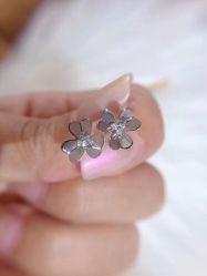 -夸克珠宝设计工作室