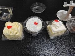 -红宝石·鲜奶小方·海派西点房(南翔店)