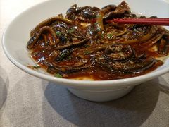 -品悦酒店(三林古镇店)