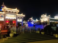 -绳金塔