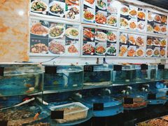 -鑫渔港海鲜本地菜·山海关浑锅(东戴河店)